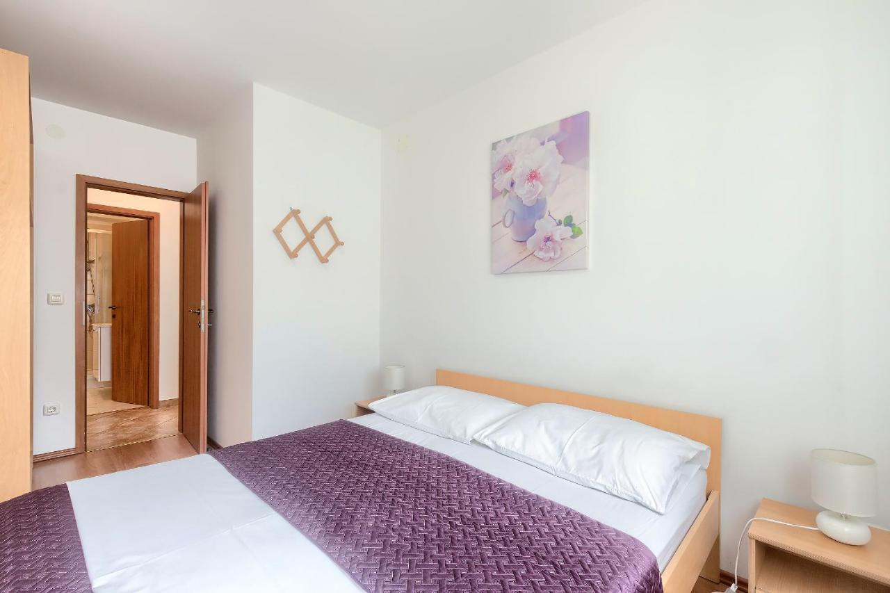 Apartments Gilly 1 เปรมันตูรา ภายนอก รูปภาพ